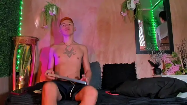 DeeQuinn Blaze online show from December 2025 08:37:02 PM