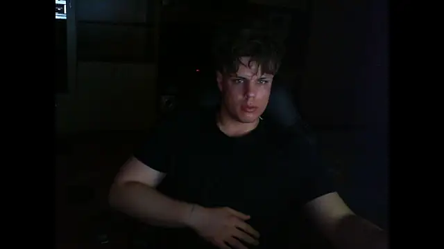 GymGuy0505 online show from March 2026 11:22:02 PM