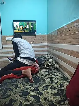 xoupleaura online show from January 2026 07:06:02 PM