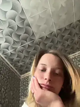 Barbika19 online show from April 2026 01:18:01 PM