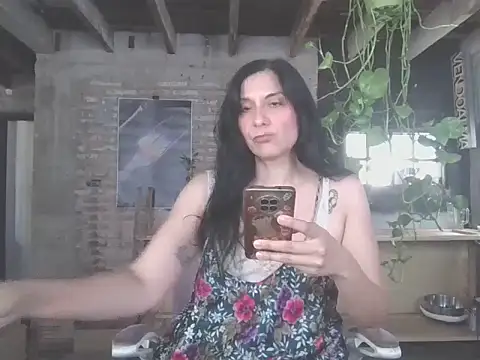 Snapshot of DommeVioleta chatting on June 2026 08:12:02 PM DommeVioleta online show from June 2026 08:12:02 PM