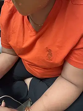 butterflyslay online show from April 2026 02:00:01 PM