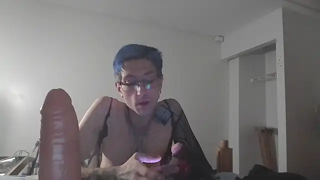 AskAveryAnything online show from December 2025 10:53:02 AM