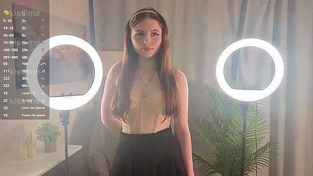 GinnyGowey online show from December 2025 04:14:02 PM