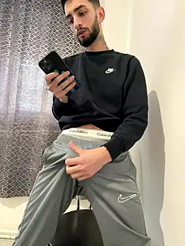 Juliann69Ramiro online show from January 2026 09:34:02 AM