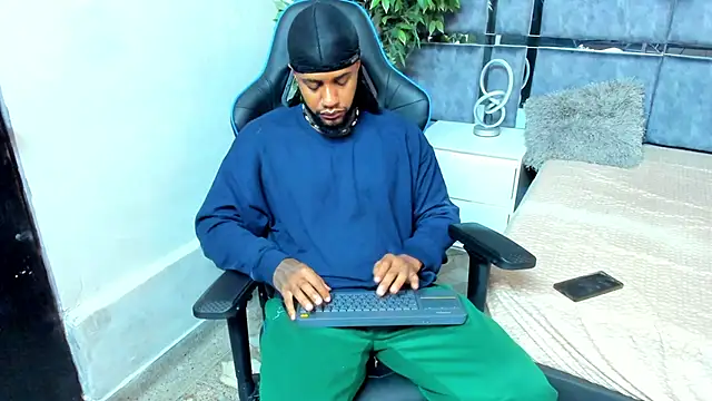 Snapshot of jay_jhonson01 chatting on February 2026 06:12:02 AM jay jhonson01 online show from February 2026 06:12:02 AM