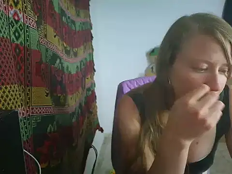 arianna blonde online show from February 2026 02:34:02 AM