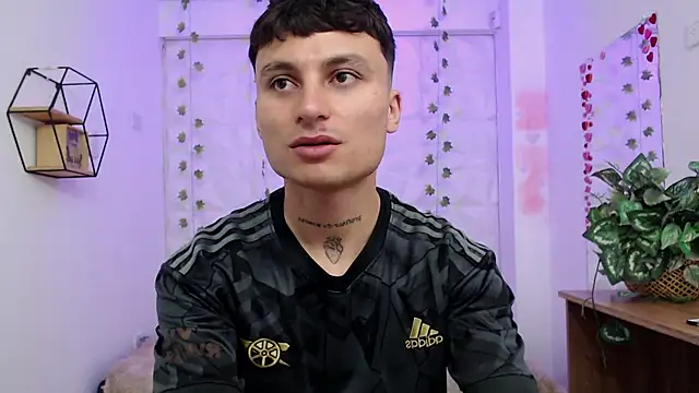 Snapshot of Noah_Vera chatting on January 2026 03:41:01 AM Noah Vera online show from January 2026 03:41:01 AM