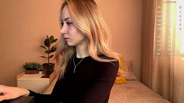 Snapshot of sun_under_skyy chatting on February 2026 08:42:01 AM sun under skyy online show from February 2026 08:42:01 AM