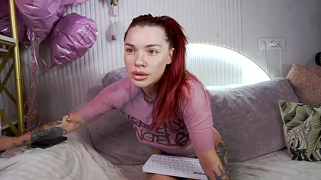 BarbieBarbara online show from March 2026 01:59:01 PM