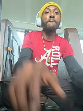 Snapshot of Pleasure_Overlord chatting on February 2026 09:46:02 PM Pleasure Overlord online show from February 2026 09:46:02 PM