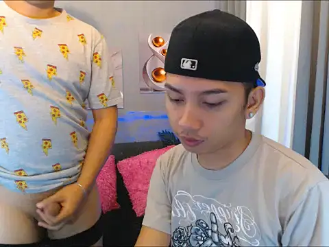 dylan hardfucker online show from February 2026 09:00:01 PM