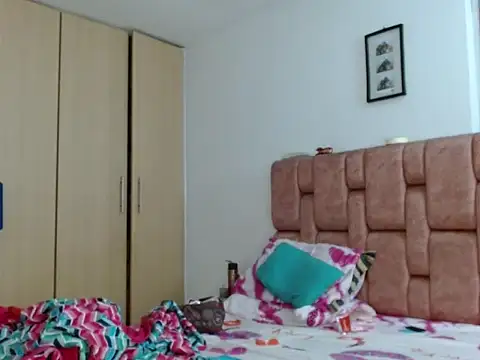 vanessa hot69  online show from December 2025 05:35:01 AM