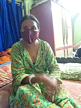 Mr-Mrs-couple online show from December 2025 06:34:01 PM