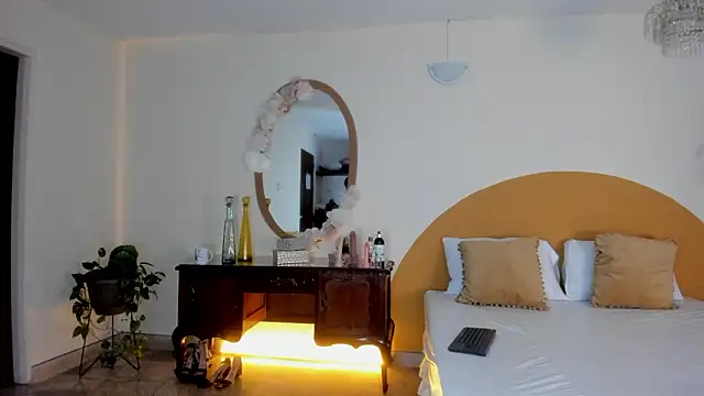 liaa moretti  online show from February 2026 08:47:01 PM