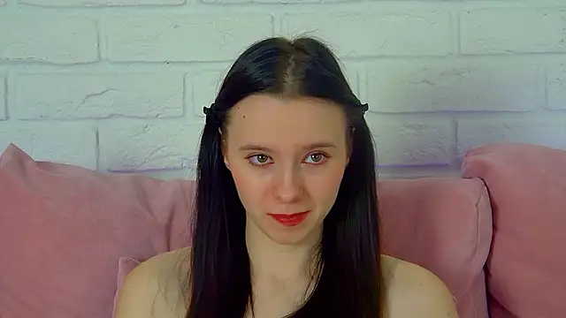 ArinaKubrick online show from February 2026 04:32:01 PM