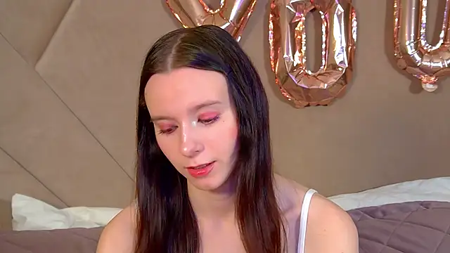 ArinaKubrick online show from February 2026 04:18:01 PM