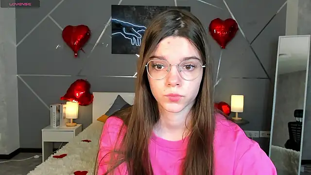 miss  evelyne online show from February 2026 07:48:02 AM