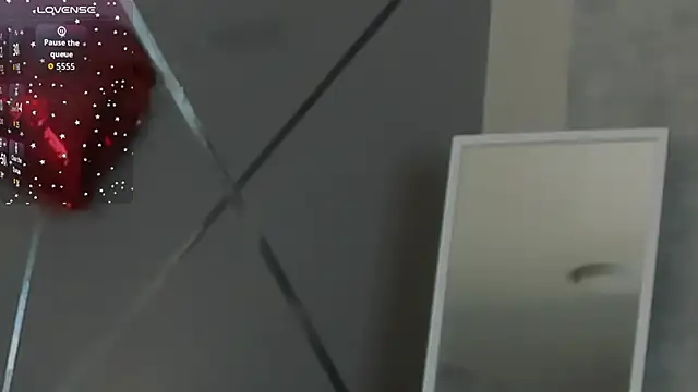 miss  evelyne online show from February 2026 01:35:02 AM