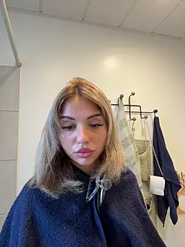 SilkyMira online show from December 2025 01:49:02 PM