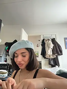 SilkyMira online show from February 2026 12:19:01 PM