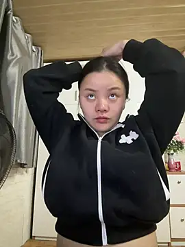 leo-kitty online show from March 2026 02:56:02 PM