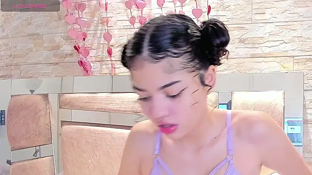 Snapshot of chloe_cortez chatting on February 2026 11:07:01 AM chloe cortez online show from February 2026 11:07:01 AM