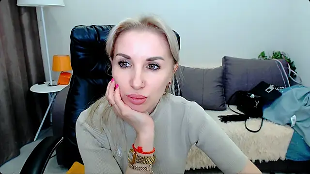 Hanna--Sweet online show from April 2026 11:55:02 AM