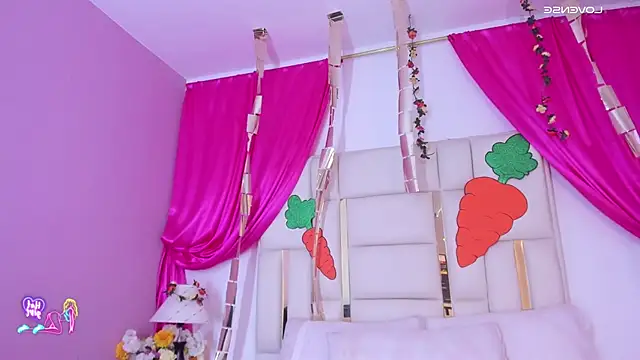 Silvanna-Casstro online show from April 2026 11:32:01 AM