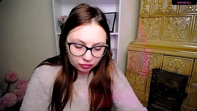 LiliaErmi online show from January 2026 04:22:02 PM