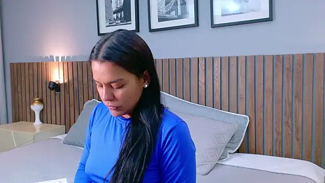 Mia Bellefort online show from February 2026 08:27:01 PM