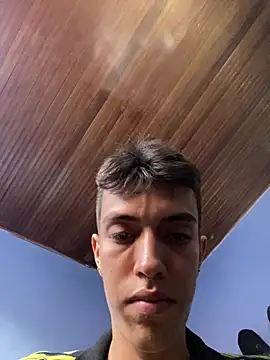 Juan Gomezz26 online show from February 2026 10:07:01 PM