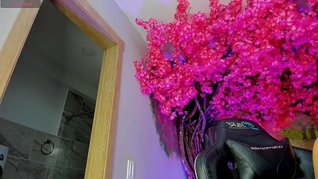 marahanson  online show from January 2026 07:05:02 PM