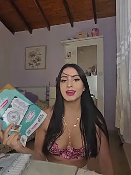 Esmeralda Rossi online show from February 2026 09:40:02 PM