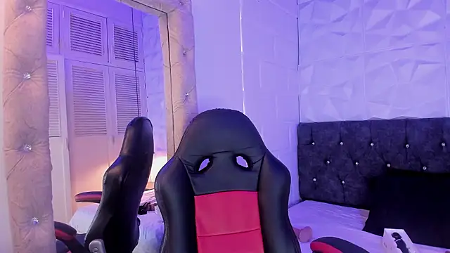 Perla dl online show from February 2026 05:39:02 PM