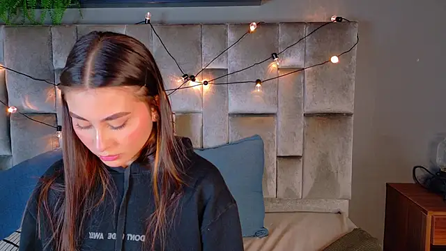 Miia Anderson online show from February 2026 11:55:01 AM