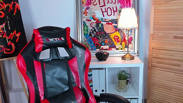 katymeaw online show from April 2026 01:25:01 AM