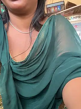 Snapshot of cute_mahi001 chatting on March 2026 07:47:02 AM cute mahi001 online show from March 2026 07:47:02 AM