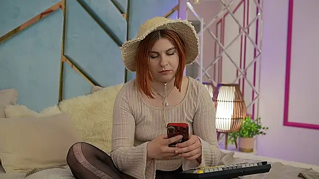 Snapshot of GingerPinky chatting on June 2026 07:32:01 AM GingerPinky online show from June 2026 07:32:01 AM