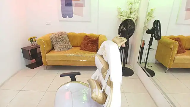 Carolina cherry online show from April 2026 12:36:02 PM