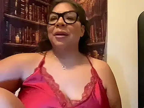 Snapshot of BettyWhispers chatting on July 2026 11:50:01 AM BettyWhispers online show from July 2026 11:50:01 AM