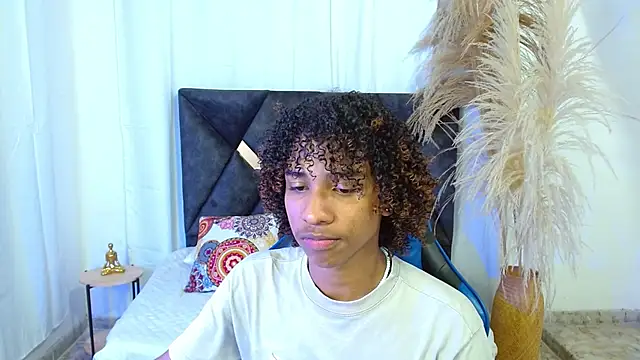 angelll18  online show from February 2026 09:00:02 PM