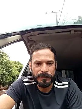 Dionaatanm online show from December 2025 06:02:01 PM