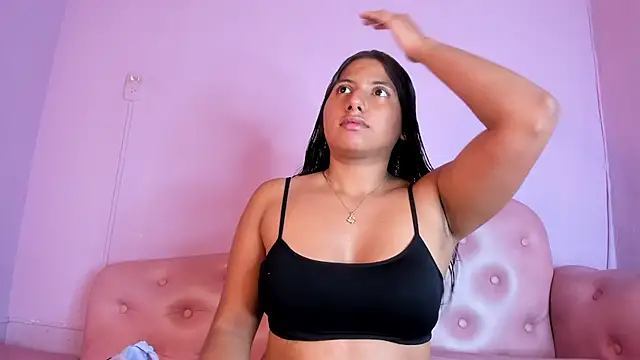 Snapshot of SolTully chatting on January 2026 12:32:02 PM SolTully online show from January 2026 12:32:02 PM