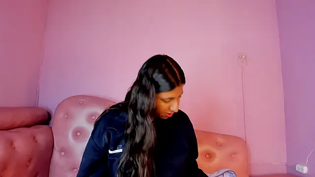 Snapshot of SolTully chatting on February 2026 12:32:02 PM SolTully online show from February 2026 12:32:02 PM