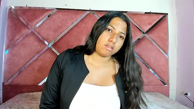 Snapshot of SolTully chatting on March 2026 12:23:01 PM SolTully online show from March 2026 12:23:01 PM