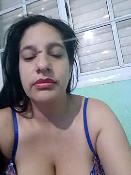 Snapshot of julietaloovee chatting on March 2026 02:08:01 PM julietaloovee online show from March 2026 02:08:01 PM