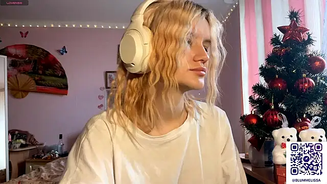 MelisaBloomy online show from December 2025 09:05:02 AM