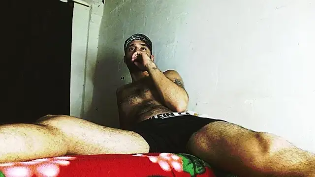 Snapshot of Alex_Flame_ chatting on May 2026 12:17:01 AM Alex Flame online show from May 2026 12:17:01 AM