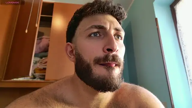 Snapshot of mark_ariete chatting on June 2026 04:33:02 PM mark ariete online show from June 2026 04:33:02 PM